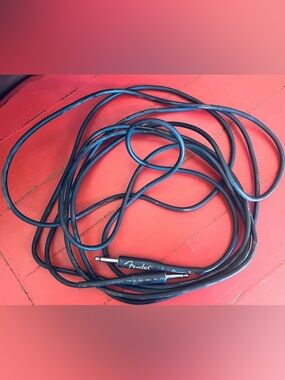 Fender Electro Volt 18 Ft Professional Low Noise Instrument Cable